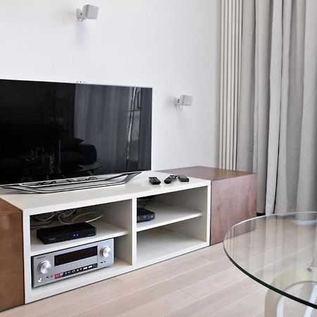 Triton Park Accommodation By P&O Serviced Apartments Warszawa Exteriör bild