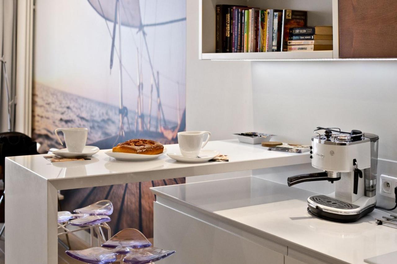 Triton Park Accommodation By P&O Serviced Apartments Warszawa Exteriör bild
